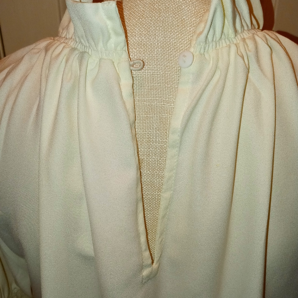 Top - Picture 3 of 6